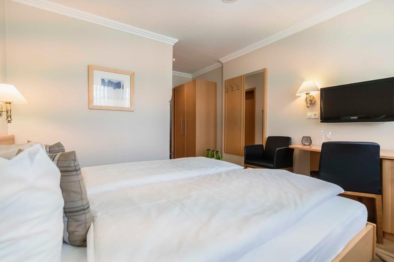 Hotel Dirsch Wellness & Spa Resort Emsing Eksteriør bilde