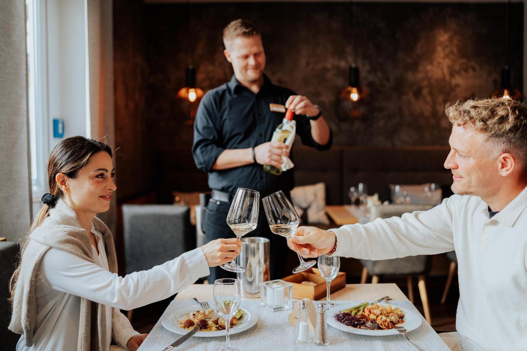 Hotel Dirsch Wellness & Spa Resort Emsing Eksteriør bilde