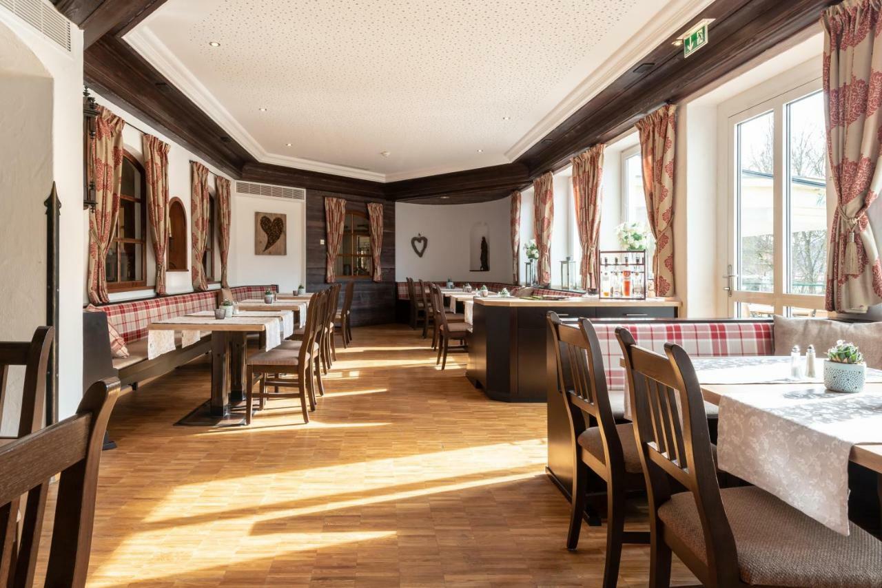 Hotel Dirsch Wellness & Spa Resort Emsing Eksteriør bilde